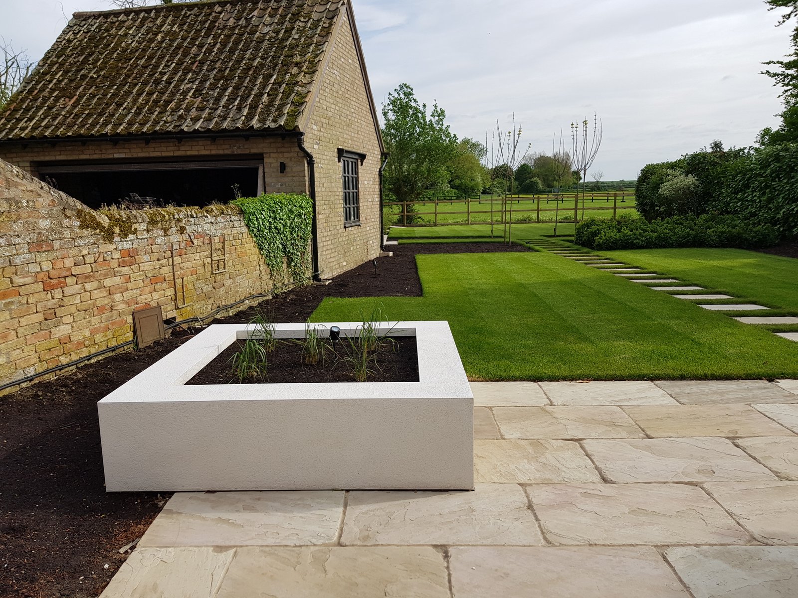 Premium outdoor construction services